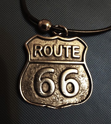 16. Medalion Route 66