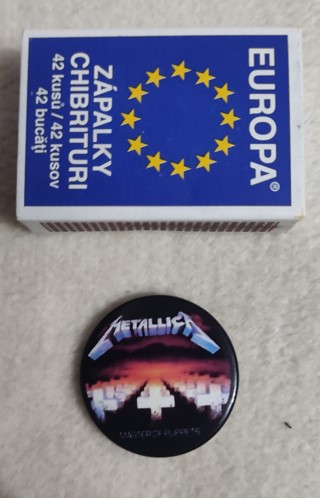 Insigna 3 cm METALLICA Master of Puppets (SHK)