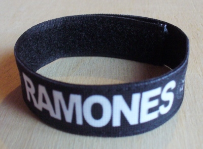 Bratara cu scai RAMONES (SHK)