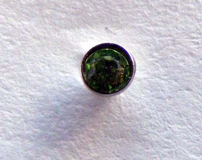 Nose stud 2 mm pietricica verde